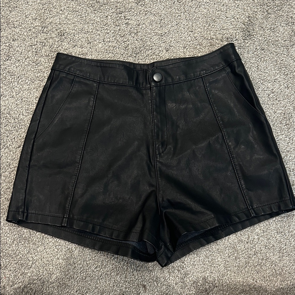 Windsor High Waist Black Shorts
